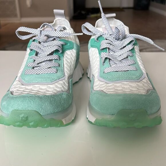 P448 Women’s Lightning Platform Sneakers - Picture 9 of 14